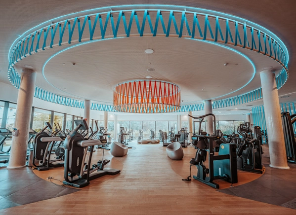Residents enjoy access to the state-of-the-art fitness facilities at the exclusive Higuerón Sport Club.