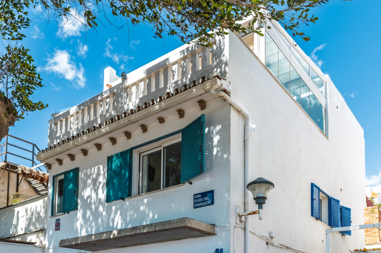 A view of the property's unique architecture and prime location.