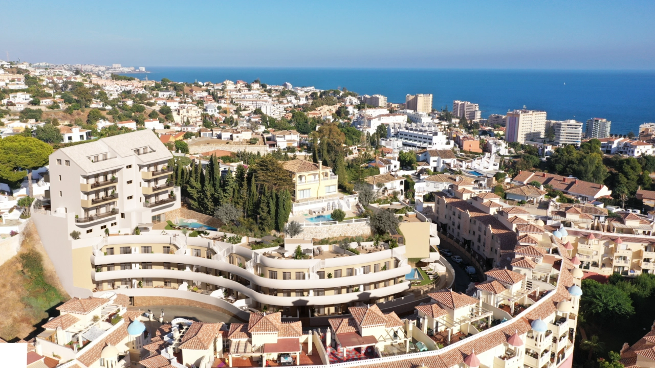 An inspiring aerial view of the development, showcasing its privileged position with expansive views over Fuengirola and the Mediterranean Sea.