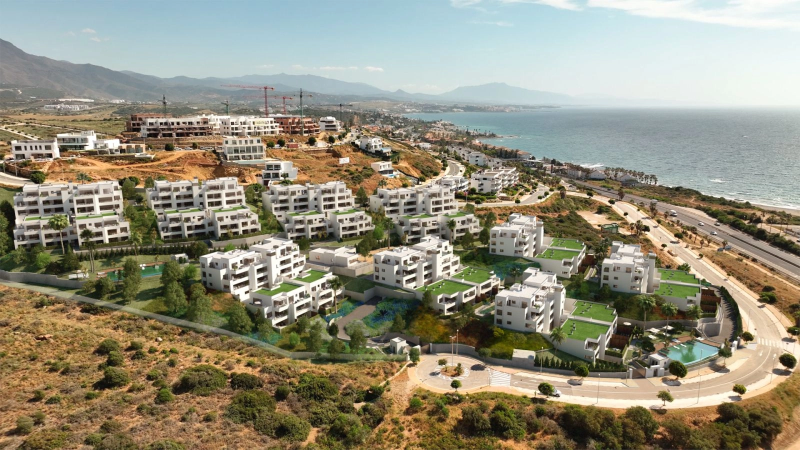 Discover a privileged setting between the mountains and the sea, offering an exceptional lifestyle on the Costa del Sol.