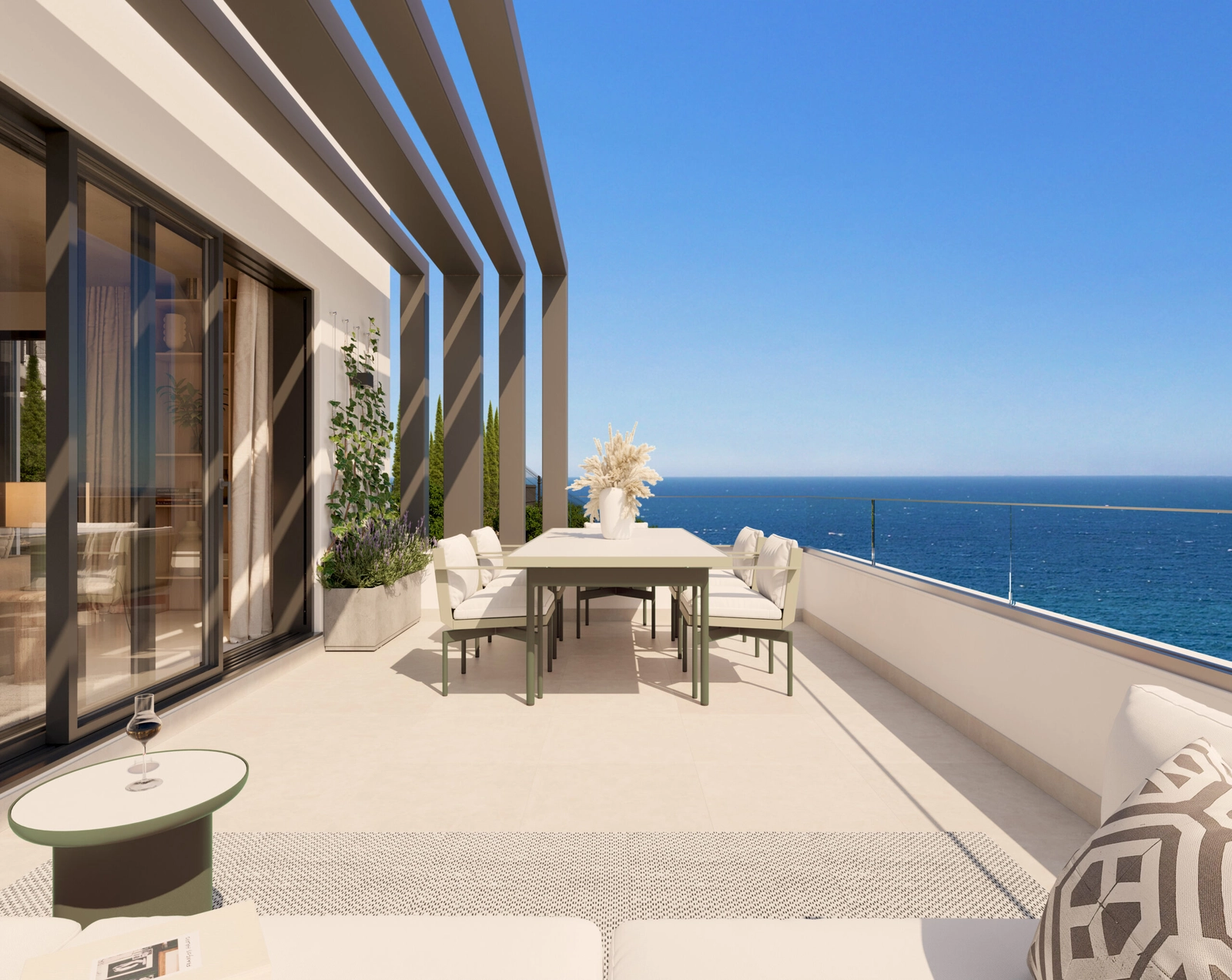 From the spacious terrace, you can enjoy beautiful sea views over the Costa del Sol.