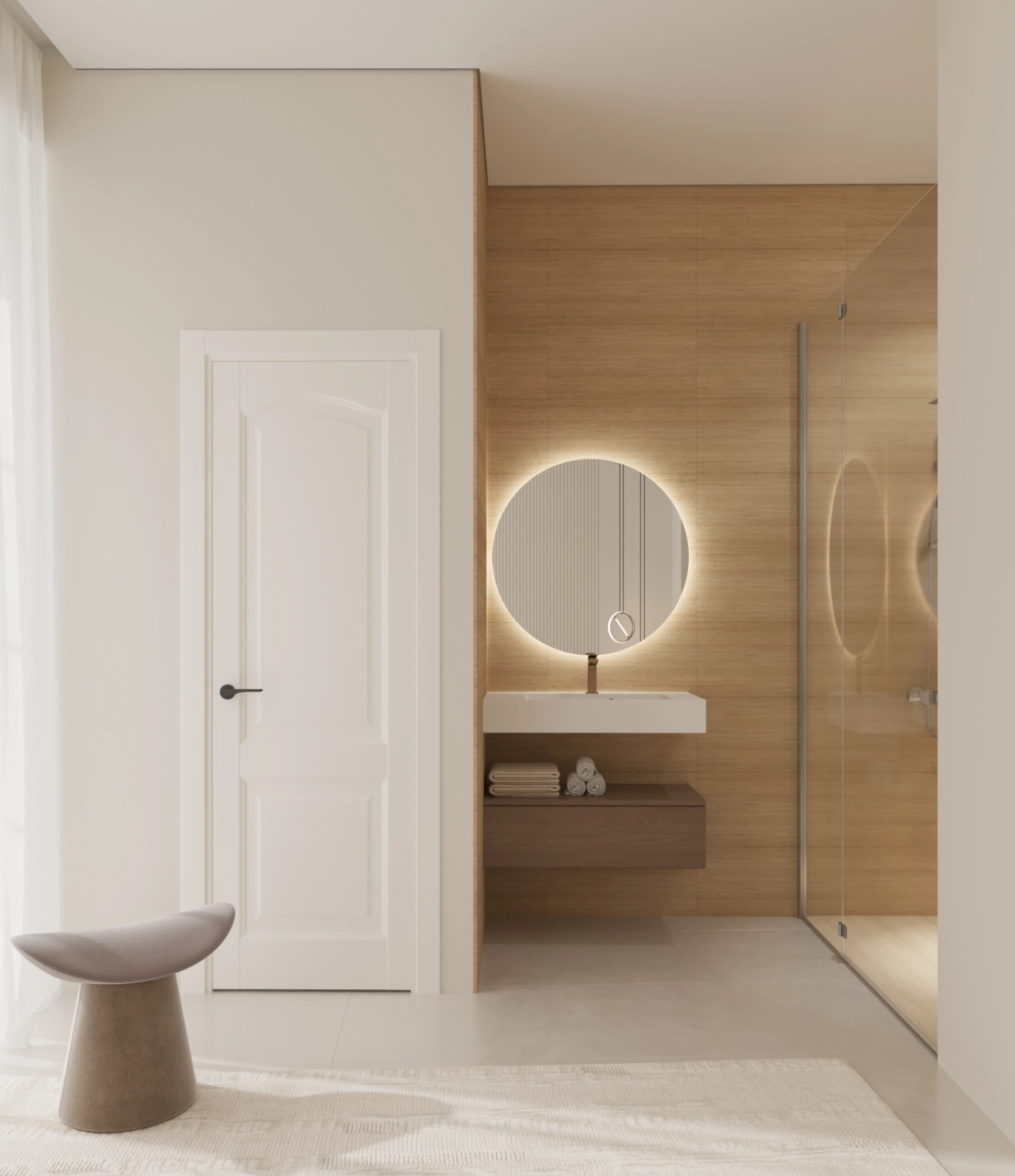 Un elegante cuarto de baño en suite, con azulejos efecto madera y un estiloso mueble de lavabo iluminado.